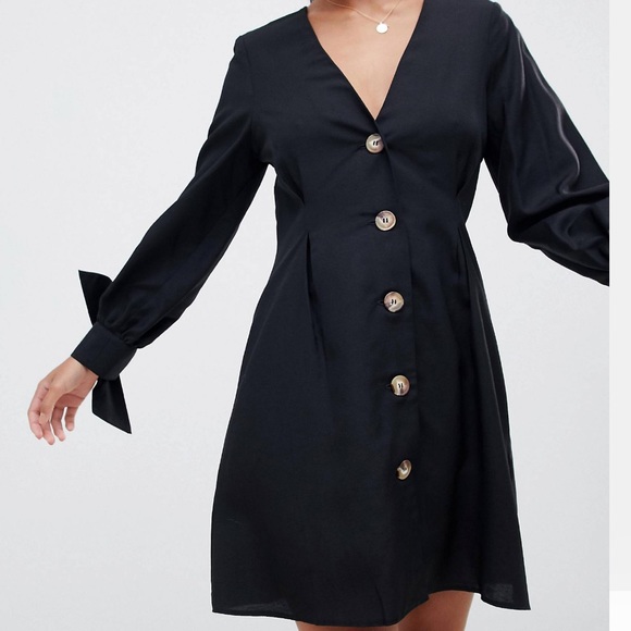 ASOS DESIGN Petite button through mini skater dress with tie sleeves - Picture 3 of 6